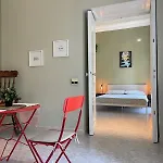 Gasthuis Napulera House 4*